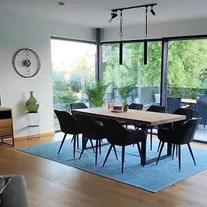 Luxurioeses Penthouse Mit Blick Auf Uno-city Und Dem Kaiserwasser. 3schlafzimmer, 2 Baeder, Privat Lift Ins Wien